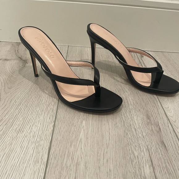 vivarosa Shoes - Brand New Thong Heels